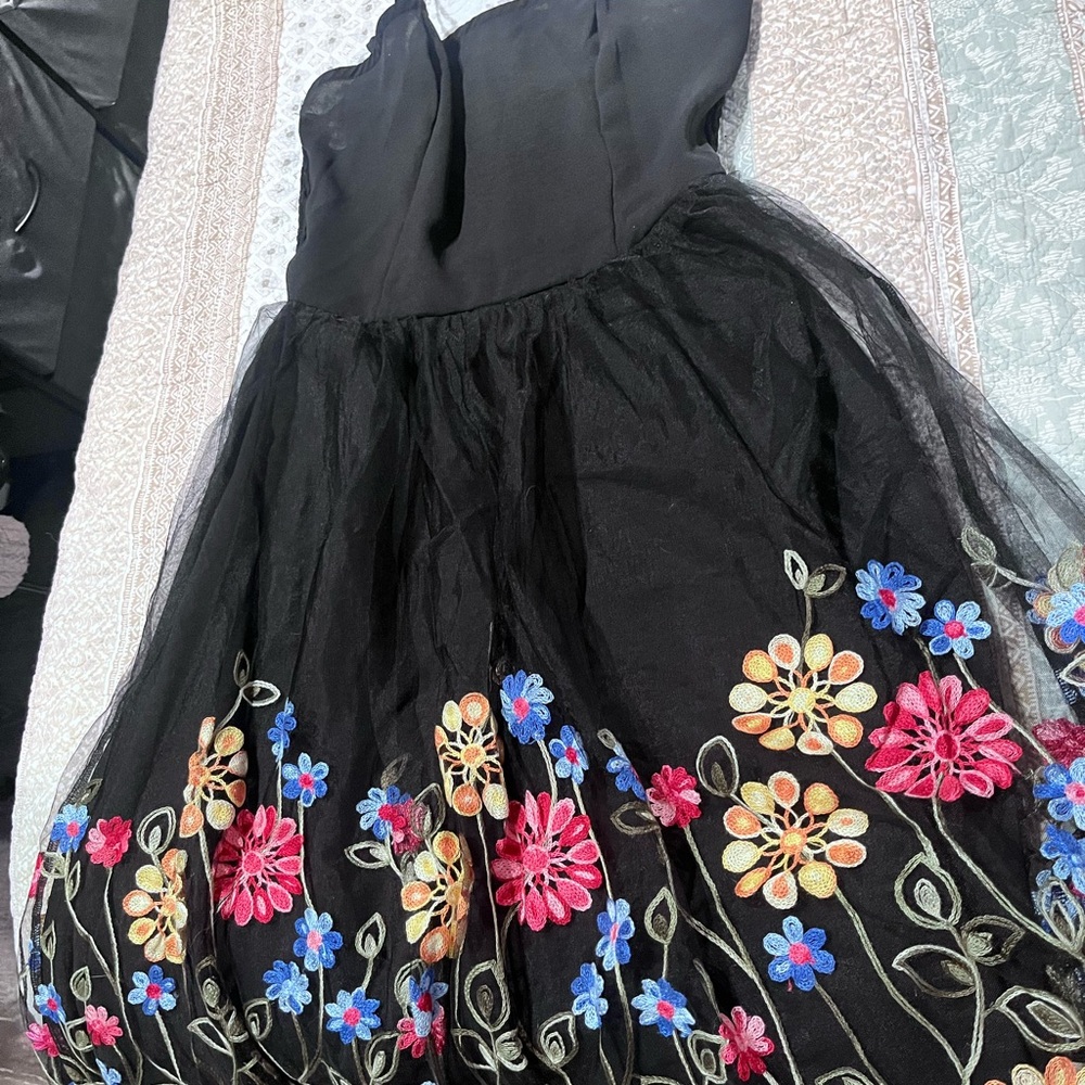 Black Floral Embroidered Sundress - Picture 3 of 6